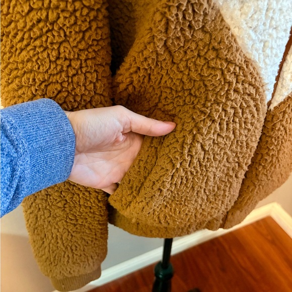 UGG Annalise Teddy Bear Sherpa Jacket - Picture 6 of 8